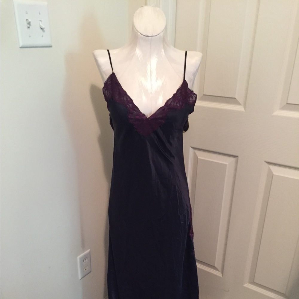 Fernando Sanchez nightgown vintage size small